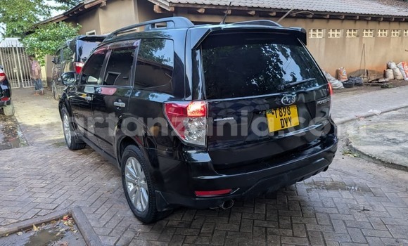 Nunua Ilio tumika Subaru Forester Nyeusi Gari ndani ya Dar es Salaam nchini Dar es Salaam Nunua Ilio tumika Subaru Forester Nyeusi Gari ndani ya Dar es Salaam nchini Dar es Salaam