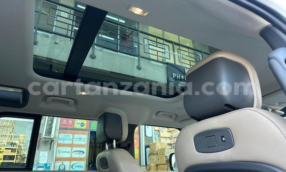 Nunua Ilio tumika Land Rover Defender Nyeupe Gari ndani ya Dar es Salaam nchini Dar es Salaam Nunua Ilio tumika Land Rover Defender Nyeupe Gari ndani ya Dar es Salaam nchini Dar es Salaam
