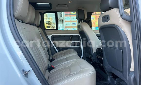 Nunua Ilio tumika Land Rover Defender Nyeupe Gari ndani ya Dar es Salaam nchini Dar es Salaam Nunua Ilio tumika Land Rover Defender Nyeupe Gari ndani ya Dar es Salaam nchini Dar es Salaam