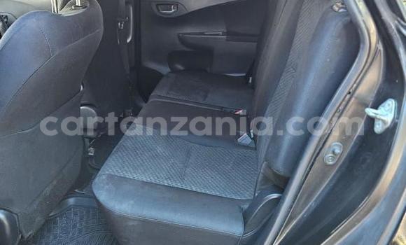 Nunua Ilio tumika Toyota Ractis Nyeusi Gari ndani ya Dar es Salaam nchini Dar es Salaam Nunua Ilio tumika Toyota Ractis Nyeusi Gari ndani ya Dar es Salaam nchini Dar es Salaam
