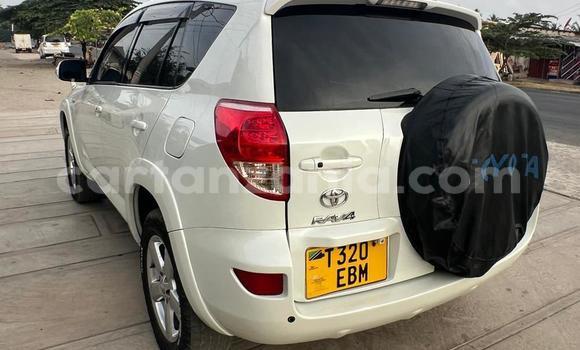 Nunua Ilio tumika Toyota RAV4 Nyeupe Gari ndani ya Dar es Salaam nchini Dar es Salaam Nunua Ilio tumika Toyota RAV4 Nyeupe Gari ndani ya Dar es Salaam nchini Dar es Salaam