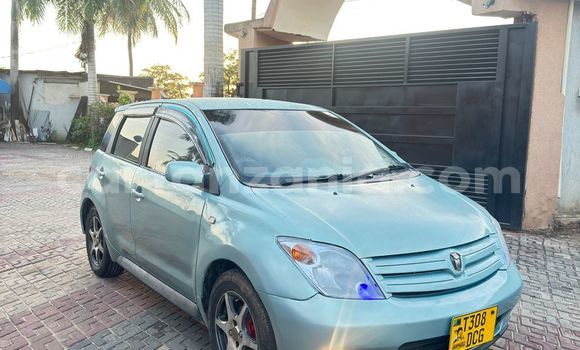 Buy Used Toyota IST Blue Car in Dar es Salaam in Dar es Salaam Buy Used Toyota IST Blue Car in Dar es Salaam in Dar es Salaam