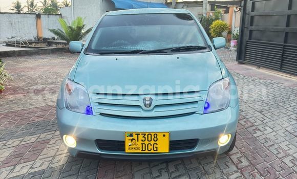 Buy Used Toyota IST Blue Car in Dar es Salaam in Dar es Salaam Buy Used Toyota IST Blue Car in Dar es Salaam in Dar es Salaam