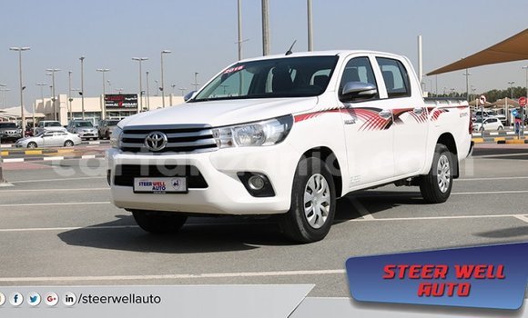 Nunua Imported Toyota Hilux Nyeupe Gari ndani ya Import - Dubai nchini Arusha Nunua Imported Toyota Hilux Nyeupe Gari ndani ya Import - Dubai nchini Arusha