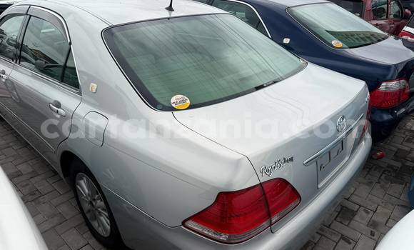 Nunua Ilio tumika Toyota Crown Fedha Gari ndani ya Dar es Salaam nchini Dar es Salaam Nunua Ilio tumika Toyota Crown Fedha Gari ndani ya Dar es Salaam nchini Dar es Salaam
