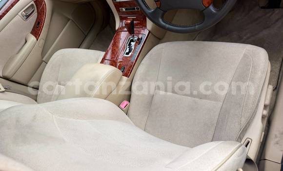 Nunua Ilio tumika Toyota Crown Fedha Gari ndani ya Dar es Salaam nchini Dar es Salaam Nunua Ilio tumika Toyota Crown Fedha Gari ndani ya Dar es Salaam nchini Dar es Salaam
