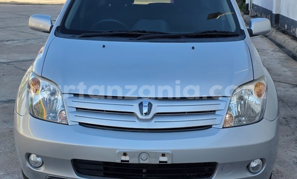 Buy Import Toyota IST Silver Car in Dar es Salaam in Dar es Salaam Buy Import Toyota IST Silver Car in Dar es Salaam in Dar es Salaam