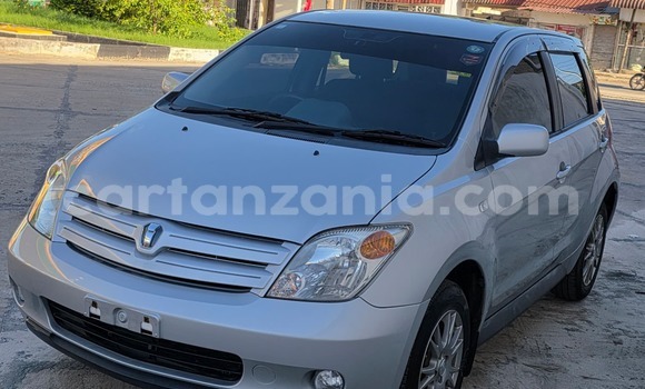 Nunua Imported Toyota IST Fedha Gari ndani ya Dar es Salaam nchini Dar es Salaam Nunua Imported Toyota IST Fedha Gari ndani ya Dar es Salaam nchini Dar es Salaam