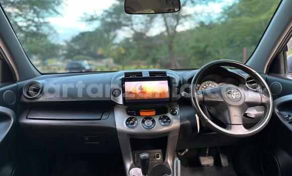 Nunua Ilio tumika Toyota RAV4 Nyeusi Gari ndani ya Dar es Salaam nchini Dar es Salaam Nunua Ilio tumika Toyota RAV4 Nyeusi Gari ndani ya Dar es Salaam nchini Dar es Salaam