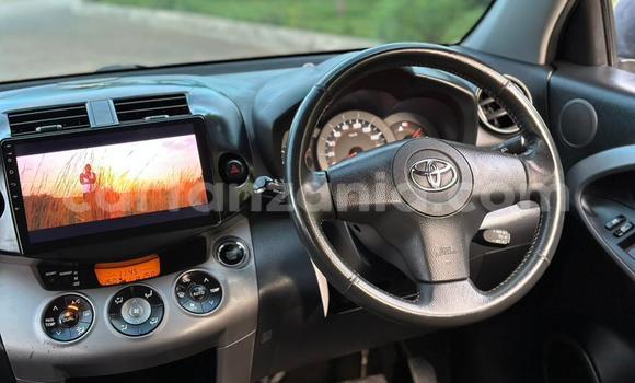 Nunua Ilio tumika Toyota RAV4 Nyeusi Gari ndani ya Dar es Salaam nchini Dar es Salaam Nunua Ilio tumika Toyota RAV4 Nyeusi Gari ndani ya Dar es Salaam nchini Dar es Salaam