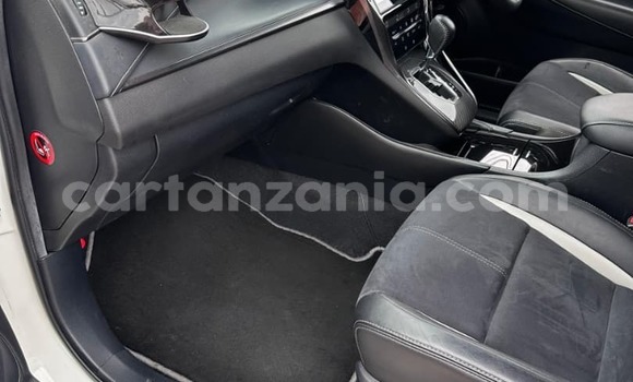 Buy New Toyota Harrier White Car in Dar es Salaam in Dar es Salaam Buy New Toyota Harrier White Car in Dar es Salaam in Dar es Salaam
