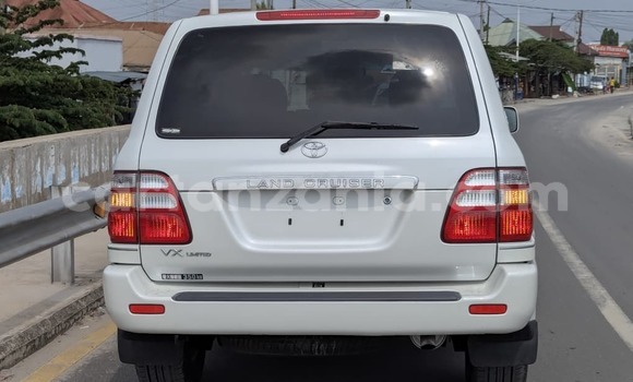 Buy New Toyota Land Cruiser White Car in Dar es Salaam in Dar es Salaam Buy New Toyota Land Cruiser White Car in Dar es Salaam in Dar es Salaam