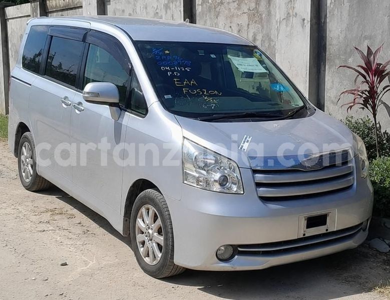 Big with watermark toyota noah dar es salaam dar es salaam 33312