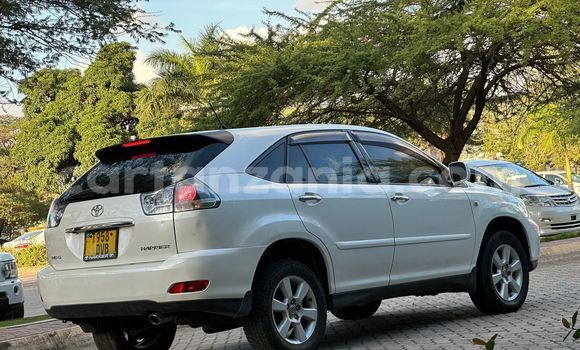 Nunua Ilio tumika Toyota Harrier Nyeupe Gari ndani ya Dar es Salaam nchini Dar es Salaam Nunua Ilio tumika Toyota Harrier Nyeupe Gari ndani ya Dar es Salaam nchini Dar es Salaam