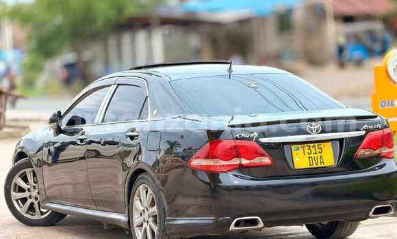 Nunua Ilio tumika Toyota Crown Nyeusi Gari ndani ya Dar es Salaam nchini Dar es Salaam Nunua Ilio tumika Toyota Crown Nyeusi Gari ndani ya Dar es Salaam nchini Dar es Salaam