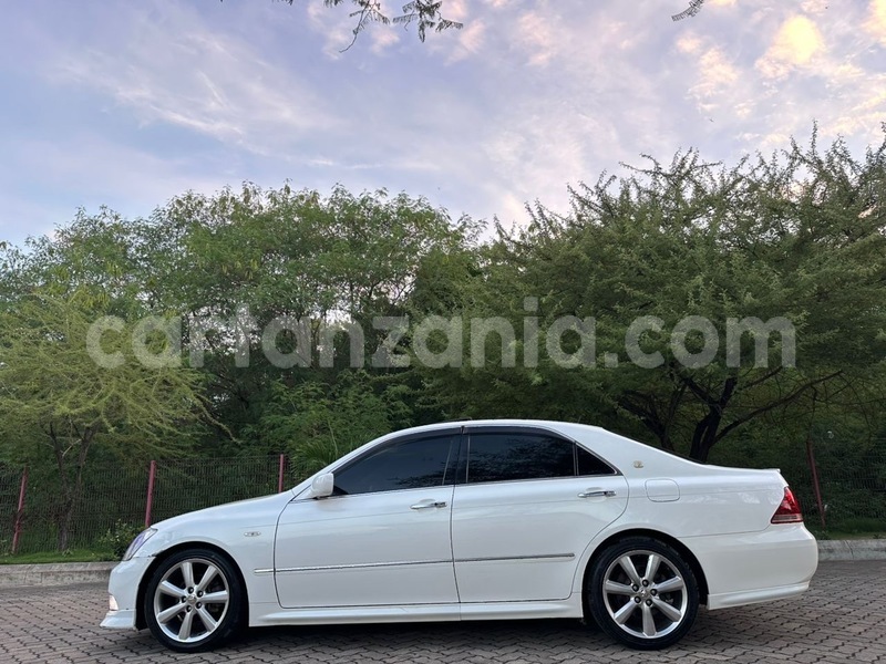 Big with watermark toyota crown dar es salaam dar es salaam 33336