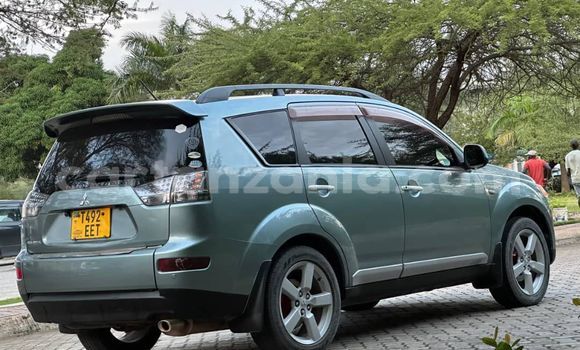 Buy Used Mitsubishi Outlander Blue Car in Dar es Salaam in Dar es Salaam Buy Used Mitsubishi Outlander Blue Car in Dar es Salaam in Dar es Salaam