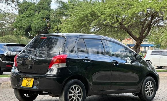 Nunua Ilio tumika Toyota Vitz Nyeusi Gari ndani ya Dar es Salaam nchini Dar es Salaam Nunua Ilio tumika Toyota Vitz Nyeusi Gari ndani ya Dar es Salaam nchini Dar es Salaam