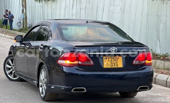Nunua Ilio tumika Toyota Crown Nyeusi Gari ndani ya Dar es Salaam nchini Dar es Salaam Nunua Ilio tumika Toyota Crown Nyeusi Gari ndani ya Dar es Salaam nchini Dar es Salaam