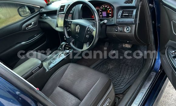 Nunua Ilio tumika Toyota Crown Nyeusi Gari ndani ya Dar es Salaam nchini Dar es Salaam Nunua Ilio tumika Toyota Crown Nyeusi Gari ndani ya Dar es Salaam nchini Dar es Salaam