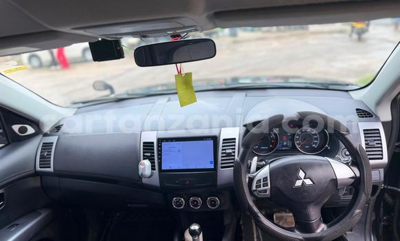 Nunua Ilio tumika Mitsubishi Outlander Nyeusi Gari ndani ya Dar es Salaam nchini Dar es Salaam Nunua Ilio tumika Mitsubishi Outlander Nyeusi Gari ndani ya Dar es Salaam nchini Dar es Salaam