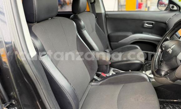 Nunua Ilio tumika Mitsubishi Outlander Nyeusi Gari ndani ya Dar es Salaam nchini Dar es Salaam Nunua Ilio tumika Mitsubishi Outlander Nyeusi Gari ndani ya Dar es Salaam nchini Dar es Salaam