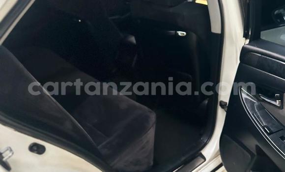 Buy Used Toyota Crown White Car in Dar es Salaam in Dar es Salaam Buy Used Toyota Crown White Car in Dar es Salaam in Dar es Salaam
