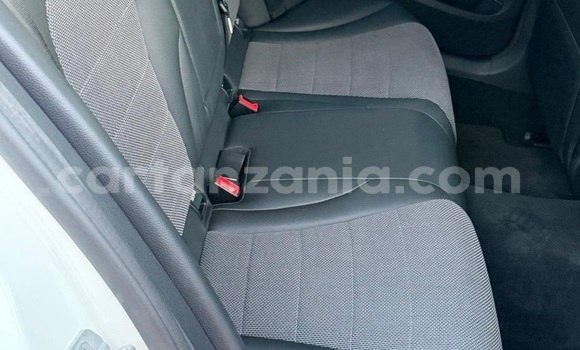 Buy Import Mercedes-Benz C-Classe White Car in Dar es Salaam in Dar es Salaam Buy Import Mercedes-Benz C-Classe White Car in Dar es Salaam in Dar es Salaam