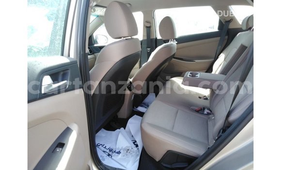 Buy Import Hyundai Tucson Other Car in Import - Dubai in Arusha Buy Import Hyundai Tucson Other Car in Import - Dubai in Arusha
