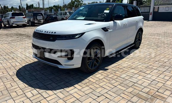 Buy Import Range Rover Range Rover White Car in Dar es Salaam in Dar es Salaam Buy Import Range Rover Range Rover White Car in Dar es Salaam in Dar es Salaam