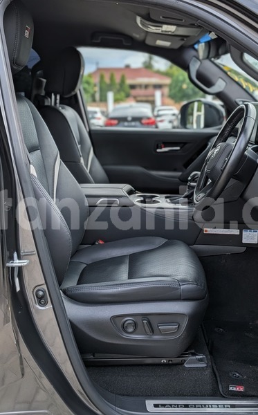 Big with watermark toyota land cruiser dar es salaam dar es salaam 33411