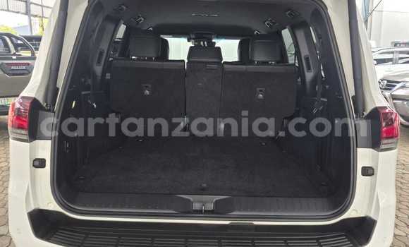 Buy Import Toyota Land Cruiser White Car in Dar es Salaam in Dar es Salaam Buy Import Toyota Land Cruiser White Car in Dar es Salaam in Dar es Salaam