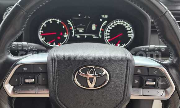 Buy Import Toyota Land Cruiser White Car in Dar es Salaam in Dar es Salaam Buy Import Toyota Land Cruiser White Car in Dar es Salaam in Dar es Salaam