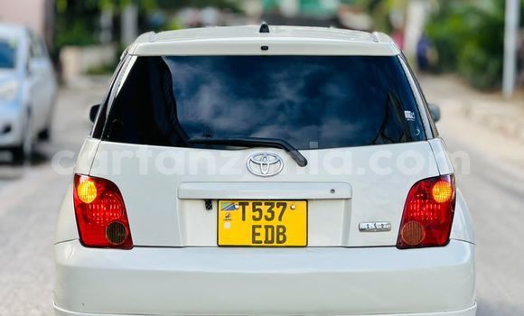 Buy Used Toyota IST White Car in Dar es Salaam in Dar es Salaam Buy Used Toyota IST White Car in Dar es Salaam in Dar es Salaam