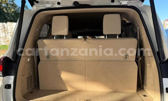 Buy Used Toyota Land Cruiser White Car in Dar es Salaam in Dar es Salaam Buy Used Toyota Land Cruiser White Car in Dar es Salaam in Dar es Salaam