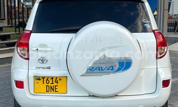 Buy Used Toyota RAV4 White Car in Dar es Salaam in Dar es Salaam Buy Used Toyota RAV4 White Car in Dar es Salaam in Dar es Salaam