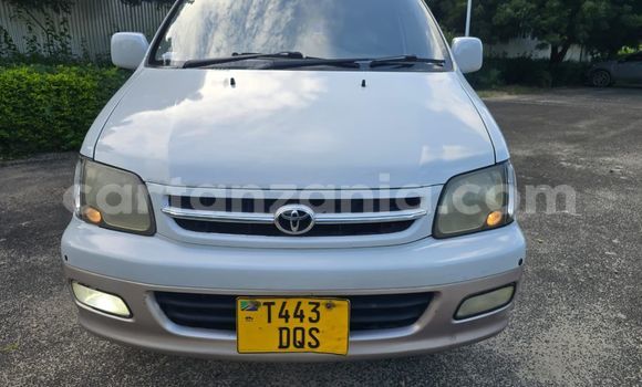 Buy Used Toyota Noah White Car in Dar es Salaam in Dar es Salaam
