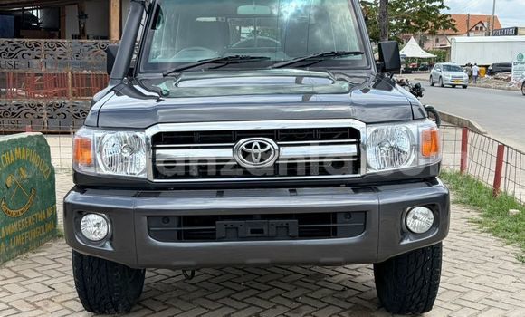 Buy Used Toyota Land Cruiser Other Car in Dar es Salaam in Dar es Salaam
