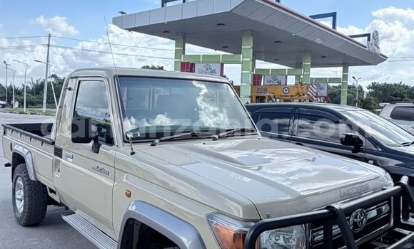 Nunua Mpya Toyota Land Cruiser Fedha Gari ndani ya Dar es Salaam nchini Dar es Salaam Nunua Mpya Toyota Land Cruiser Fedha Gari ndani ya Dar es Salaam nchini Dar es Salaam