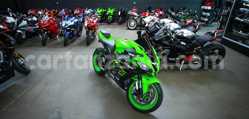 Big with watermark kawasaki ninja zx 10r dar es salaam dar es salaam 33439