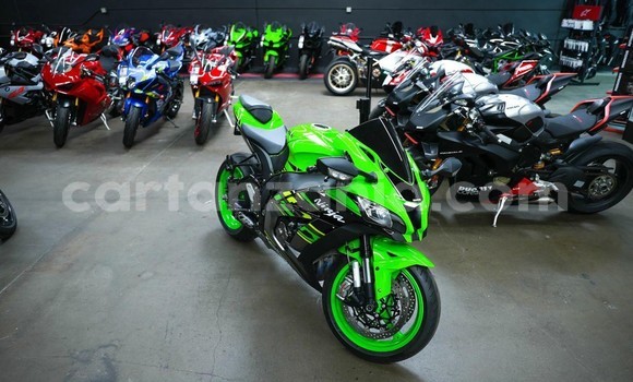 Nunua Ilio tumika Kawasaki Ninja ZX-10R Kijani Bike ndani ya Dar es Salaam nchini Dar es Salaam Nunua Ilio tumika Kawasaki Ninja ZX-10R Kijani Bike ndani ya Dar es Salaam nchini Dar es Salaam