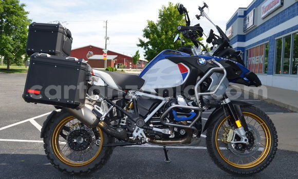 Buy Used BMW R 1200 Beige Bike in Tanga in Tanga