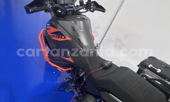 Buy Used KTM SuperDuke Black Bike in Dar es Salaam in Dar es Salaam Buy Used KTM SuperDuke Black Bike in Dar es Salaam in Dar es Salaam