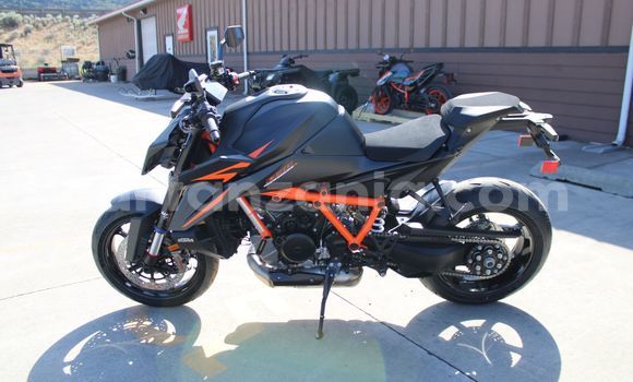 Buy Used KTM SuperDuke Black Bike in Dar es Salaam in Dar es Salaam Buy Used KTM SuperDuke Black Bike in Dar es Salaam in Dar es Salaam