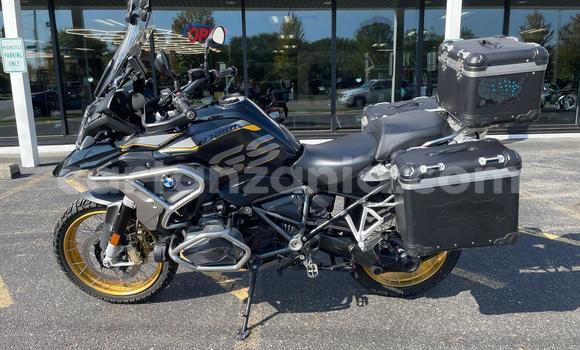 Buy Used BMW GS Black Bike in Mwanza in Mwanza Buy Used BMW GS Black Bike in Mwanza in Mwanza