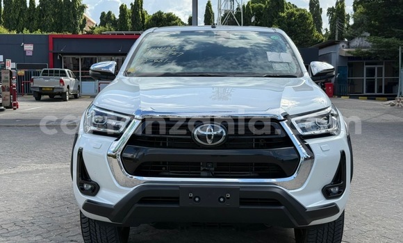 Nunua Imported Toyota Hilux Nyeupe Gari ndani ya Dar es Salaam nchini Dar es Salaam Nunua Imported Toyota Hilux Nyeupe Gari ndani ya Dar es Salaam nchini Dar es Salaam