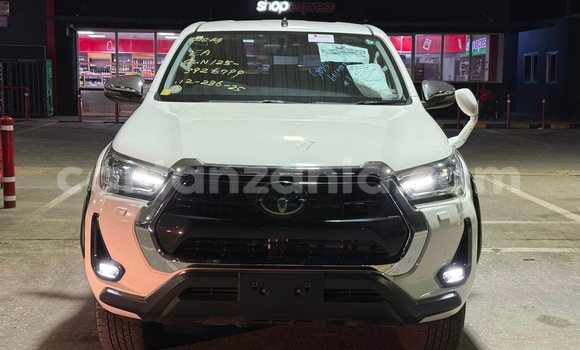 Nunua Imported Toyota Hilux Nyeupe Gari ndani ya Dar es Salaam nchini Dar es Salaam Nunua Imported Toyota Hilux Nyeupe Gari ndani ya Dar es Salaam nchini Dar es Salaam