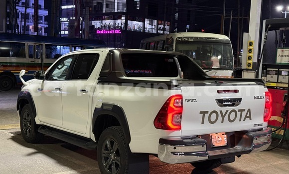Buy Import Toyota Hilux White Car in Dar es Salaam in Dar es Salaam Buy Import Toyota Hilux White Car in Dar es Salaam in Dar es Salaam