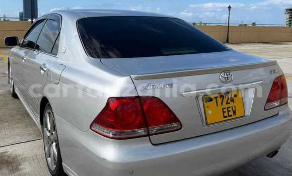 Nunua Ilio tumika Toyota Crown Fedha Gari ndani ya Dar es Salaam nchini Dar es Salaam Nunua Ilio tumika Toyota Crown Fedha Gari ndani ya Dar es Salaam nchini Dar es Salaam