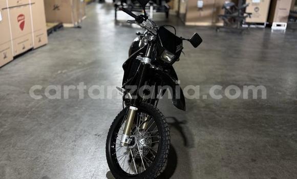 Nunua Ilio tumika Suzuki DR-Z Nyingine Bike ndani ya Dar es Salaam nchini Dar es Salaam Nunua Ilio tumika Suzuki DR-Z Nyingine Bike ndani ya Dar es Salaam nchini Dar es Salaam